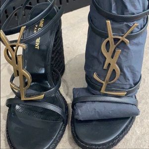 YSL Cassandra wedge 7.5 - black with Gold Hardware